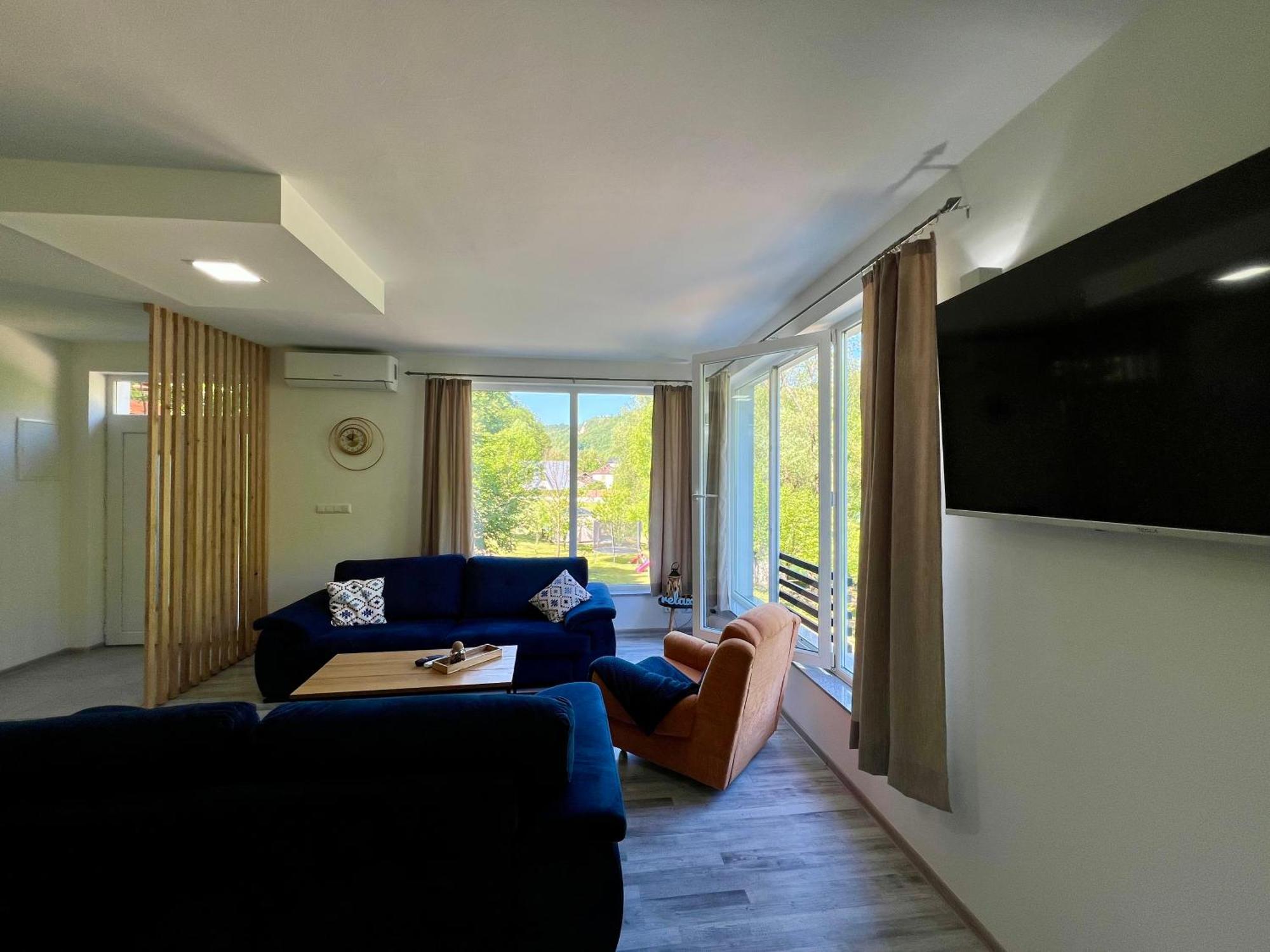 Anur Apartment Bihać Екстериор снимка