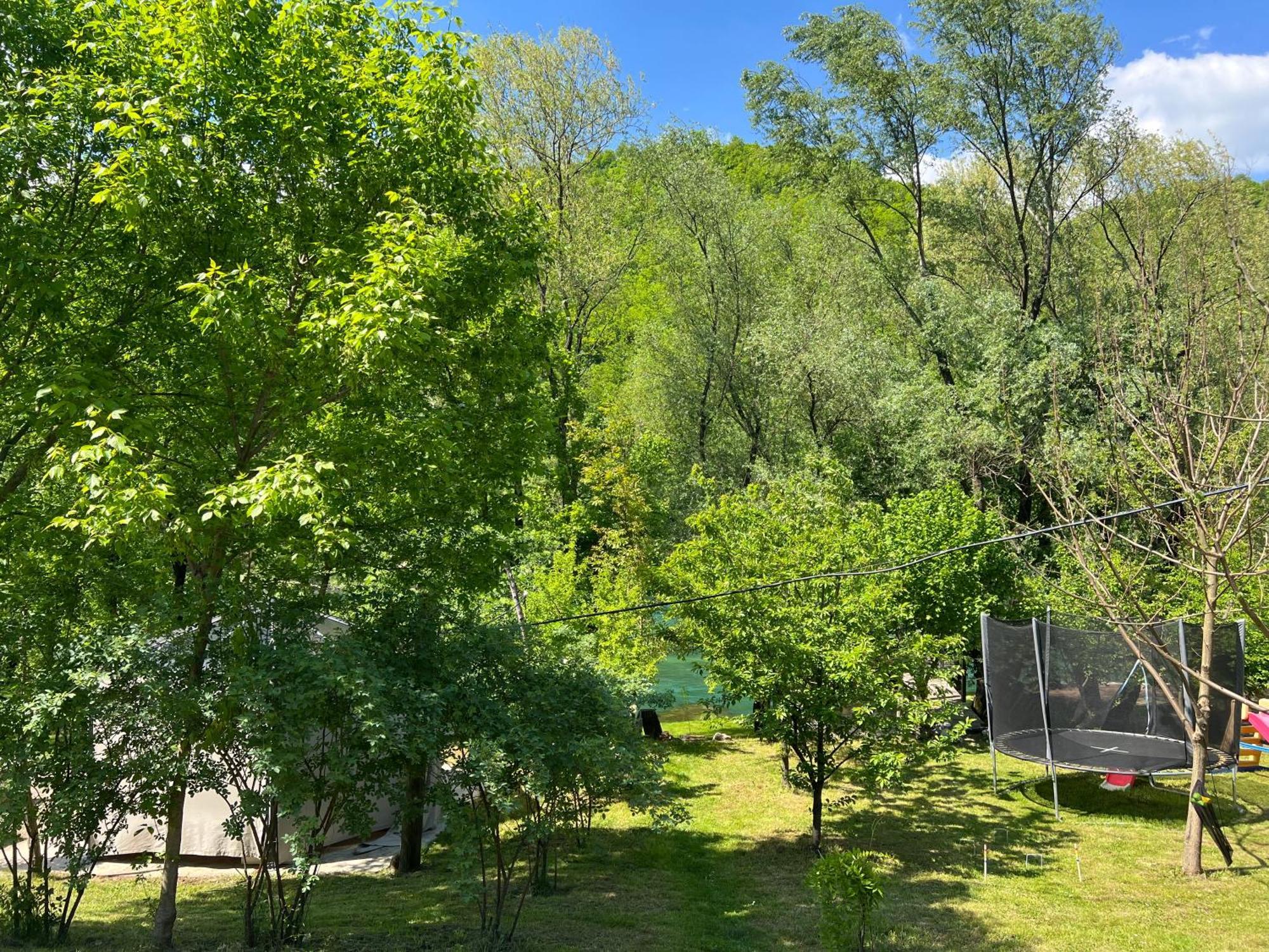 Anur Apartment Bihać Екстериор снимка