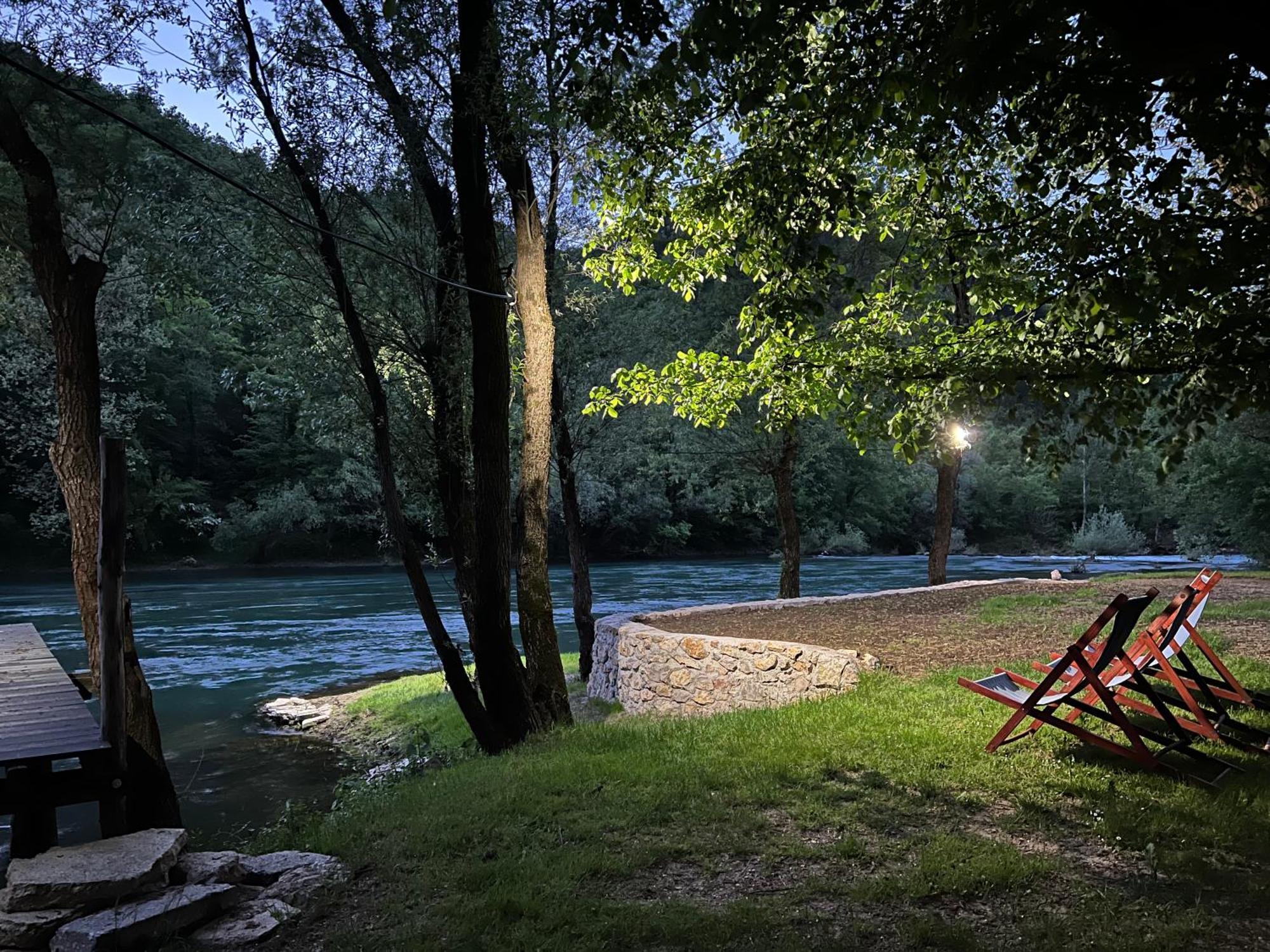 Anur Apartment Bihać Екстериор снимка